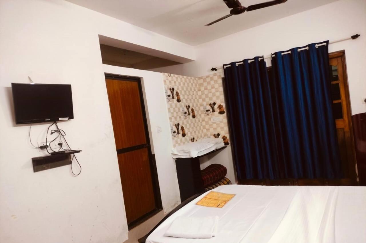 Hotel Explorer Calangute Exterior foto